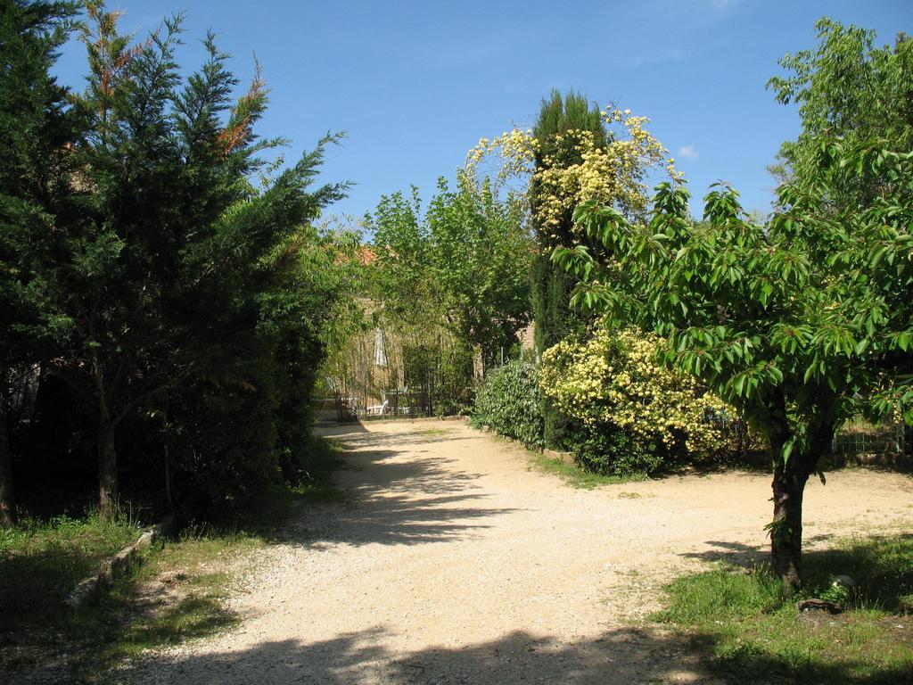 Mas Blauvac Avec Piscine, Entre Uzes Pont Du Gard Villa Vers-Pont-du-Gard Rum bild